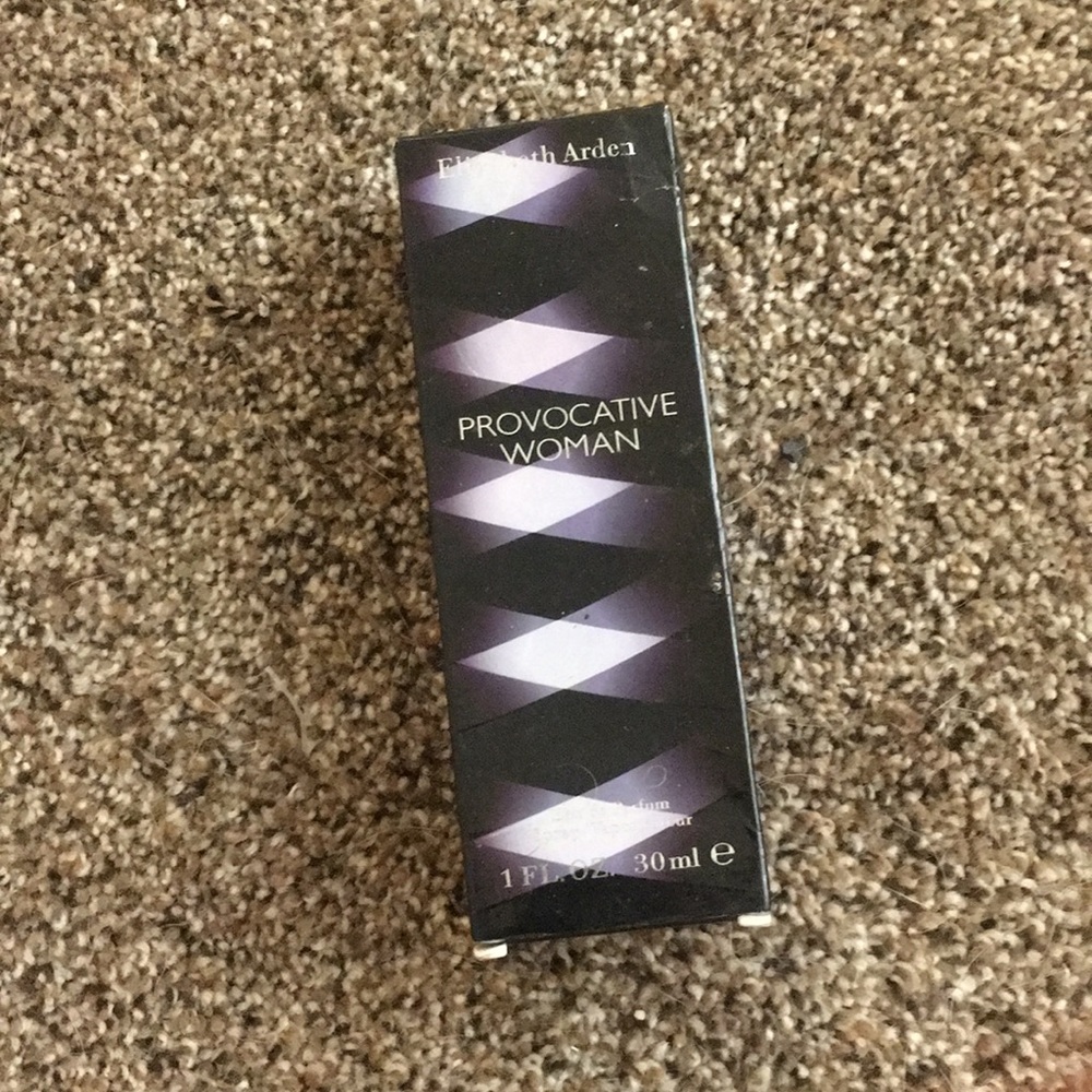 Provocative woman perfume Elizabeth Ardren